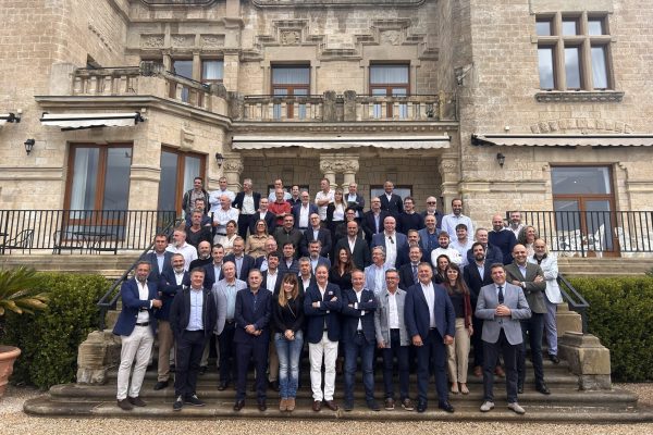 Euskalarido celebra en el Palacio Arriluce de Getxo su tercer encuentro empresarial
